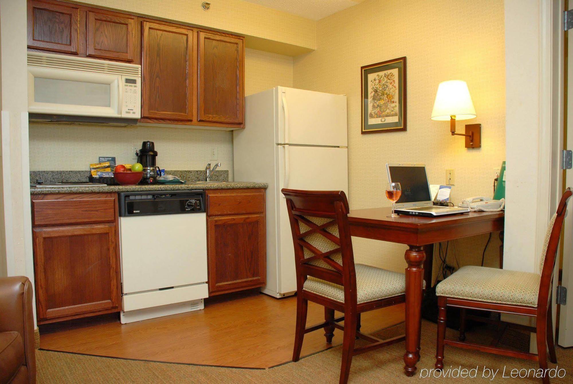 Homewood Suites By Hilton Saint Louis-Честърфийлд Екстериор снимка